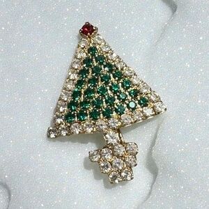 Elegant Green & Gold Rhinestone Christmas Tree Brooch Pin